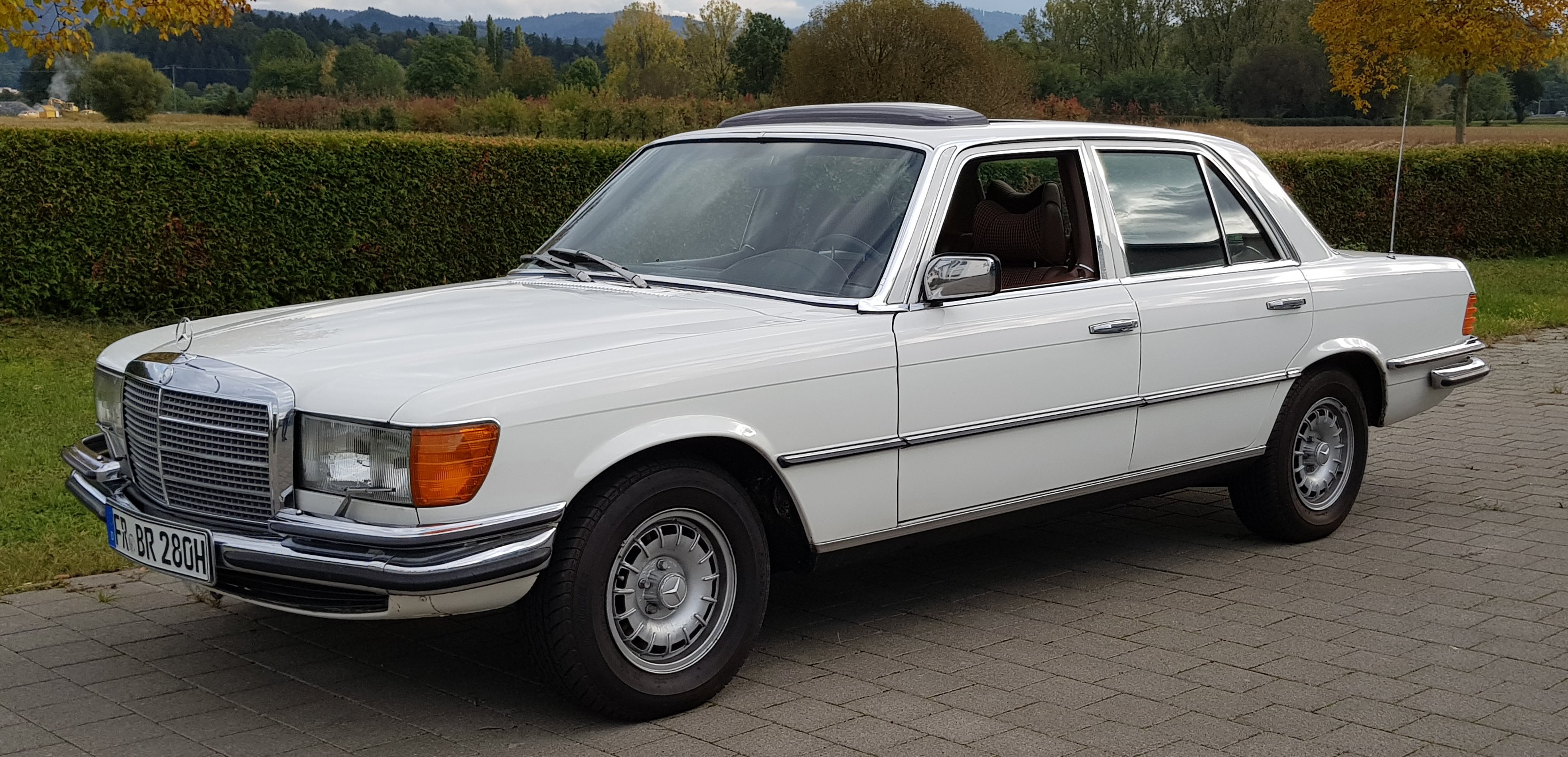 Mercedes-Benz 350 SE (erste S-Klasse)